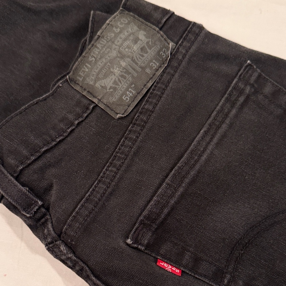 Levi's Men's Black Relaxed Jeans
